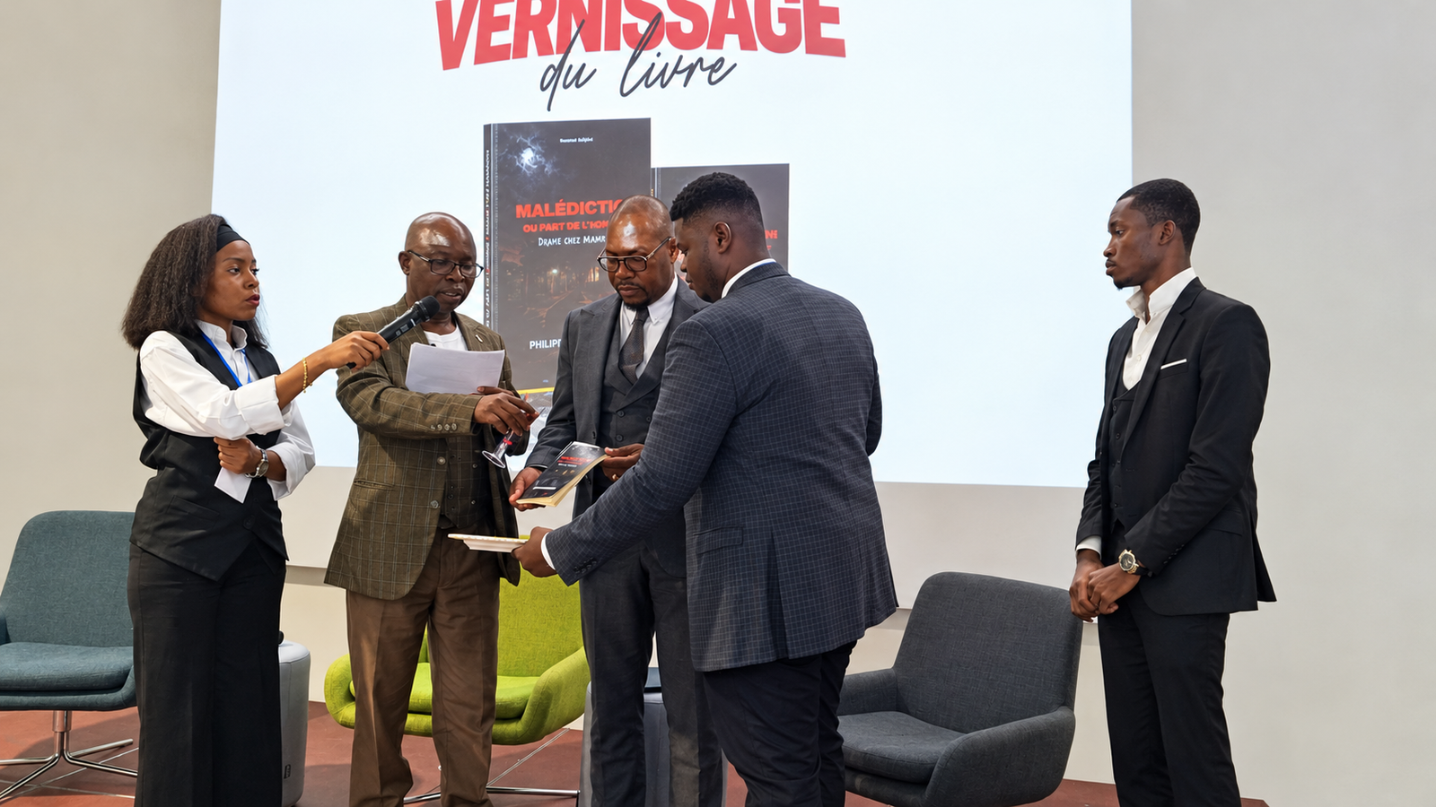 Kinshasa : Philippe Bungamuzi présente son livre « Malédiction ou part de l’homme ? Drame chez Mamadou » au Village Silikin